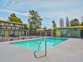 Rohnert Park apartment for rent - the pool