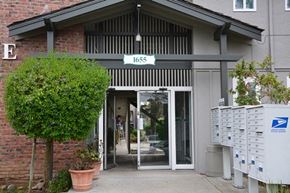 Santa Clara apartment for rent - Carriage House Apartments 1655 Pomeroy Avenue  Santa Clara, CA 95051