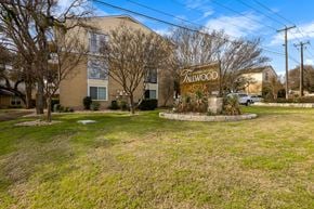 Austin apartment for rent - Outdoor Green Space at The Arbors at Tallwood, Texas, 78759