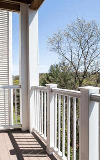 Private patio/balcony