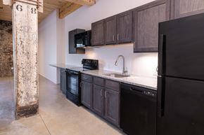 Memphis apartment for rent - Kitchen with Appliances at 99 Front, Memphis