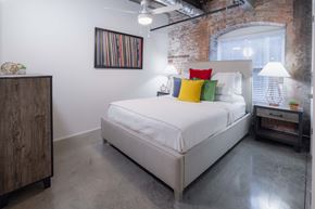 Memphis apartment for rent - Model Bedroom at 99 Front, Tennessee, 38103