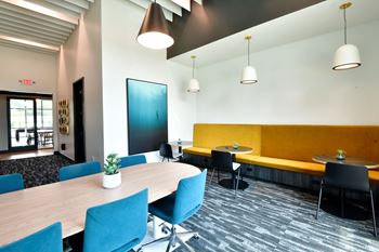 Co-working center