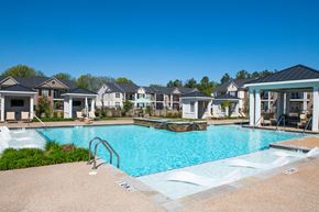 Collierville apartment for rent - Pool and sundeck at Meridian Park in Collierville, TN 38017