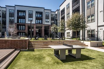 Outdoor ping pong table