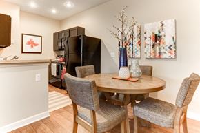 Columbus townhouse for rent - A dining room with a table and chairs.