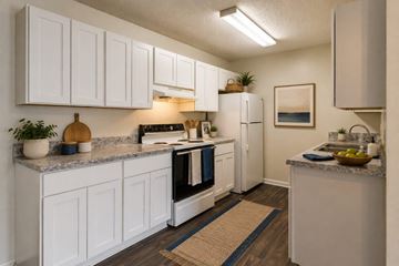 Fayetteville apartment for rent - Morganton Place Apartment Homes