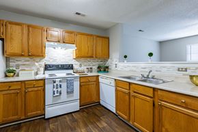 Charlotte apartment for rent - Kitchen
