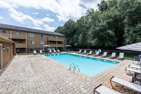 Concord apartment for rent - Swimming Pool