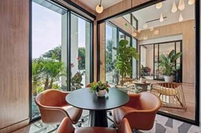 Austin apartment for rent - A modern dining area with a round table and chairs.