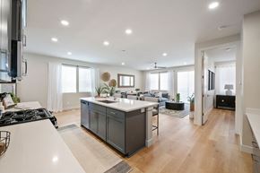 Riverton townhouse for rent - Kitchen and Living room