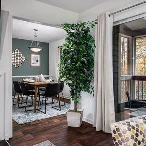 Birmingham apartment for rent - Dining Area at Inverness Cliffs, Birmingham, AL