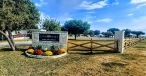 San Antonio apartment for rent - Elegant Sign Board at Country Oaks, San Antonio, 78253