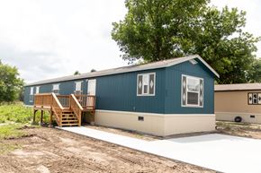 Grand Island apartment for rent - Apartment with a Wooden Deck at West Park Plaza Apartments, Grand Island, 68803