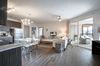 Living room 5