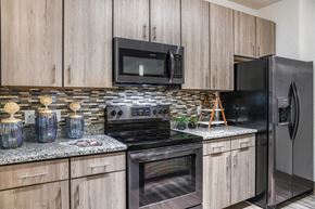 Melbourne apartment for rent - Kitchen at Centre Pointe Apartments in Melbourne, FL