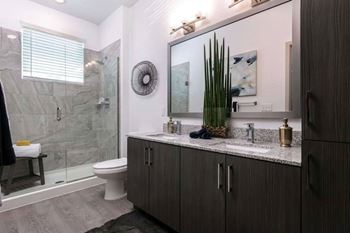 Standalone shower