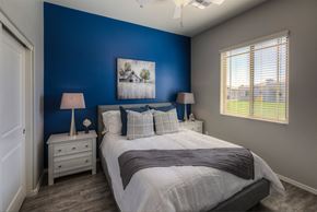 Peoria apartment for rent - Bedroom with a blue wall