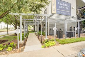Houston apartment for rent - Leasing Center Exterior at Metro 5514, Texas
