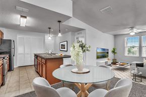 Orlando apartment for rent - Dining Room, Kitchen and Living Room