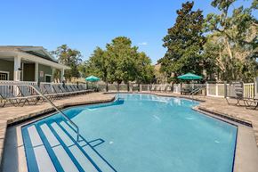 Spring Hill apartment for rent - Resort Style Swimming Pool