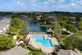 Orlando apartment for rent - Resort Style Pool