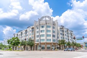 Orlando apartment for rent - a large building on a city street