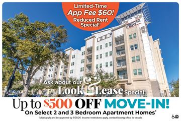 Orlando apartment for rent - A building advertisement for a $60 app fee and $500 off move-in special.
