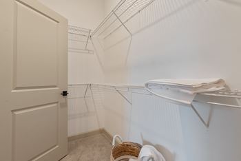 Walk in closet