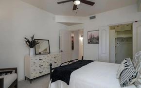 Scottsdale apartment for rent - Expansive Bedroom with Ceiling Fan and Walk-In Closet Access