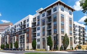Atlanta apartment for rent - Residential Complex Featuring Street View and On-Site Parking
