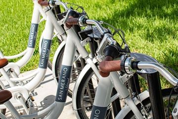 Palm Beach Gardens apartment for rent - A row of bicycles with San Merano written on the frame.