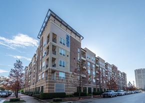 Houston apartment for rent - Exterior View at Sunrise by the Park, Texas