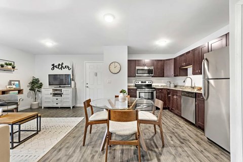 Floor plan for 2 beds, 1 bath, 835 sqft
