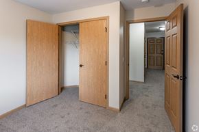 St Augusta apartment for rent - a bedroom with a closet and a door to a bathroom