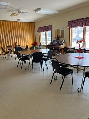 Twin Valley apartment for rent - a dining room with tables and chairs
