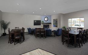Clearwater apartment for rent - a dining room with tables and chairs in a restaurant