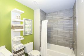 Kansas City apartment for rent - Spacious Bathroom