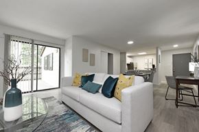 Knoxville apartment for rent - Living Room With Plenty Of Natural Lights at Kinley Lofts, Knoxville, TN