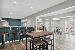 Charlotte apartment for rent - Dining area with a bar at Emerald Bay, Charlotte, 28217