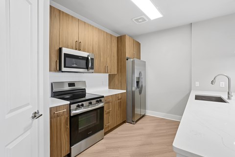 Floor plan for 1 bed, 1 bath, 742 sqft