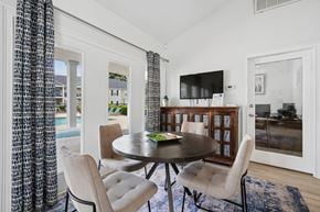 Aiken apartment for rent - A dining room with a round table and chairs.