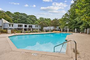 Marietta apartment for rent - Large Pool at Magnolia at Whitlock, Georgia