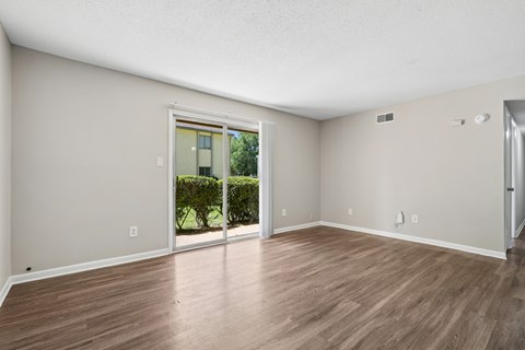 Floor plan for 2 beds, 2 baths, 990 sqft