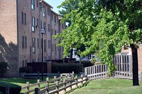 Manassas apartment for rent - Coverstone IV Facade 4