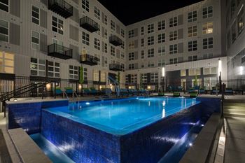 Infinity edge pool