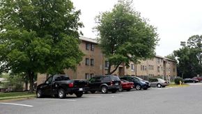 Manassas apartment for rent - Coverstone IV Facade 1