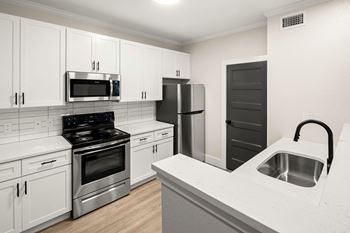 Newly renovated units available with white cabinetry, stainless steel appliances, granite countertops, subway tile backsplash and more!*