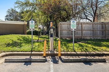 Chargepoint ev car charging station (ask for details)