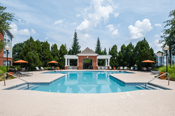 Resort-style pool and sundeck with wi-fi